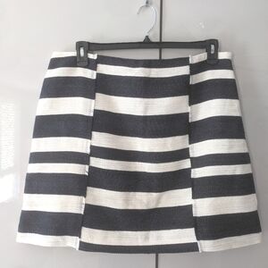 NWT🎁 Navy Stripe Skirt 19" Hem